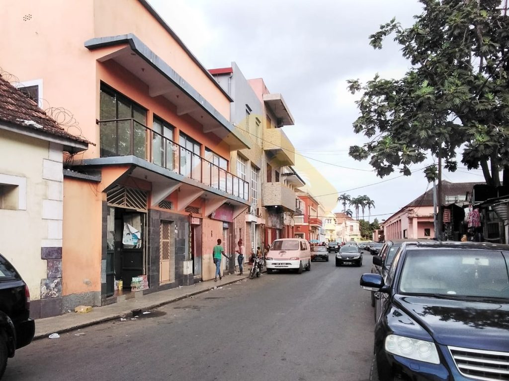 Escritórios Centro da Cidade * São Tomé